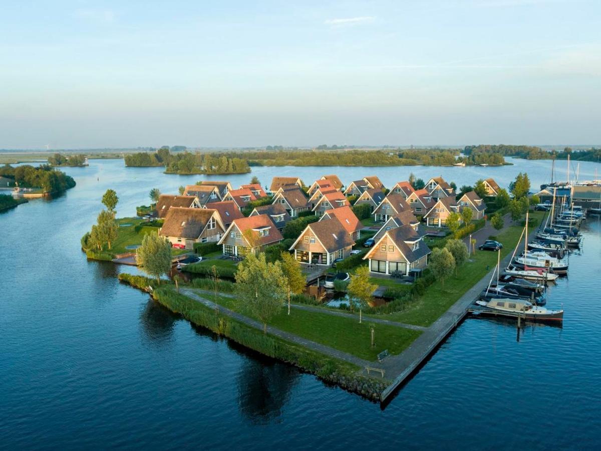 Landal Waterpark Terherne Hotel Bagian luar foto